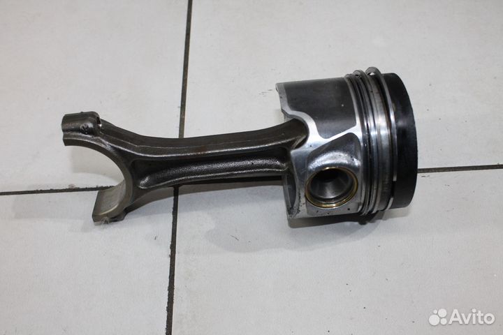 Поршень с шатуном VW Transporter T5 03L107065AD001