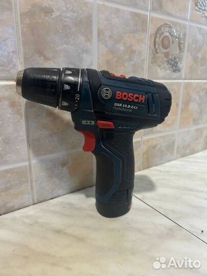 Шуруповерт bosch gsr 10.8 2 li