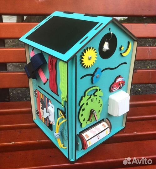 В наличии Бизиборд новый