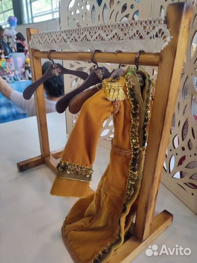 Вешалки для кукольной одежды