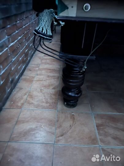 Продаю бильярдный стол