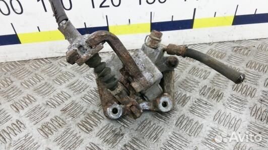 Суппорт тормозной задний правый suzuki kizashi 1