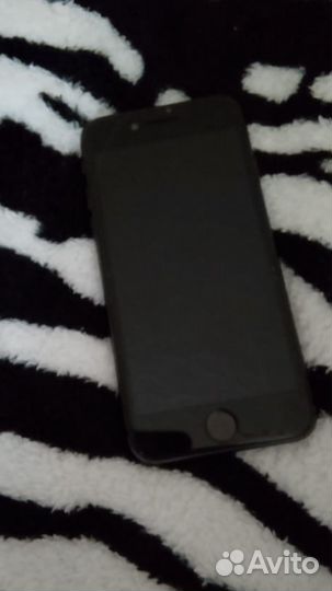 iPhone 8, 64 ГБ