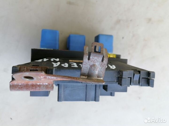 Блок предохранителей Nissan Almera N15 1995-2000