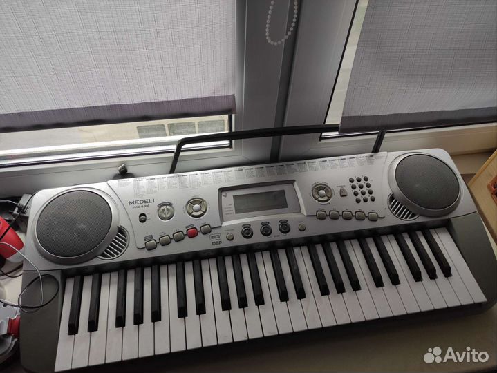 Синтезатор