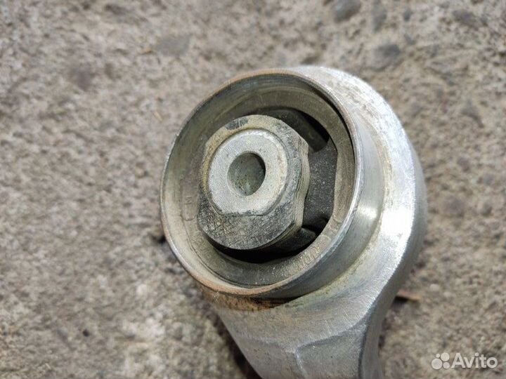 Рычаг подвески нижний передний правый Audi A6