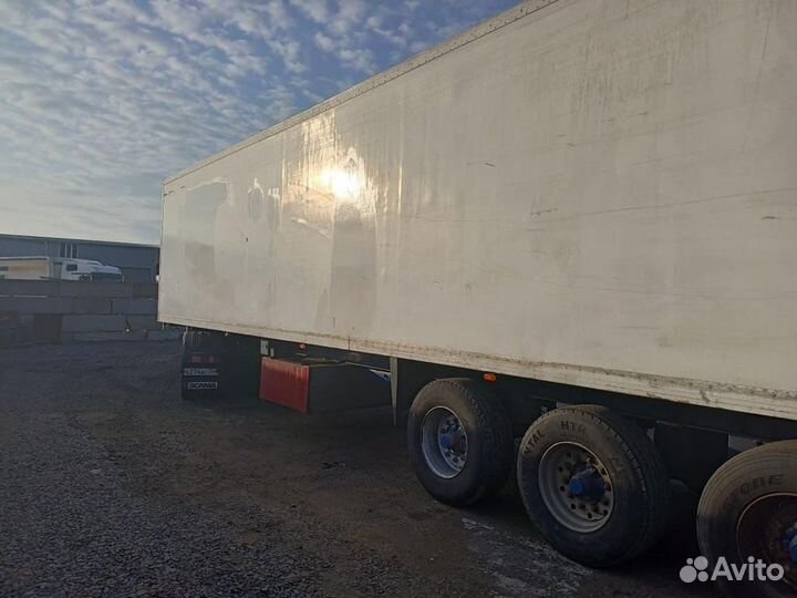 Полуприцеп рефрижератор Gray Adams GA3B/11, 2003