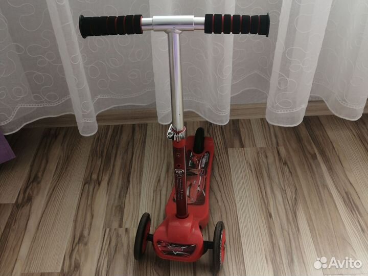 Самокат детский трехколесный