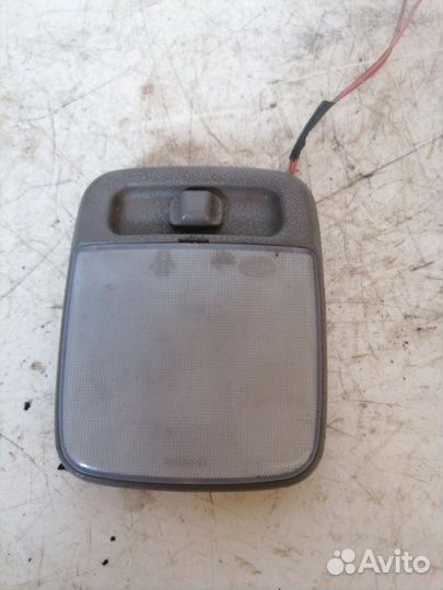 Плафон освещения салона задний Nissan Primera P11