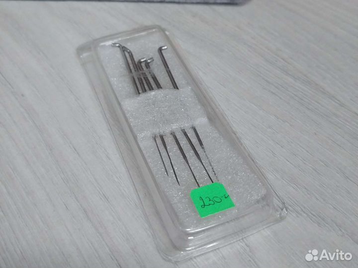 Нитки мулине,фетр,иглы для обратного валяния