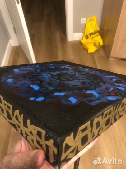 Холст с каллиграфией