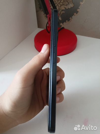 Itel A70, 4/256 ГБ