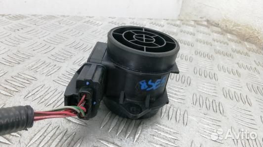 Расходомер воздуха бензиновый volvo V40 VW (8SE05D