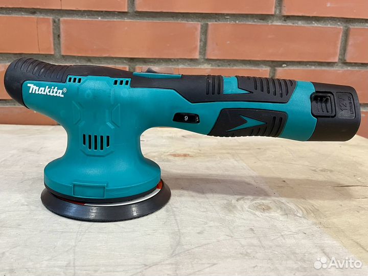 Аккумуляторная эксцентриковая шлифмашина Makita