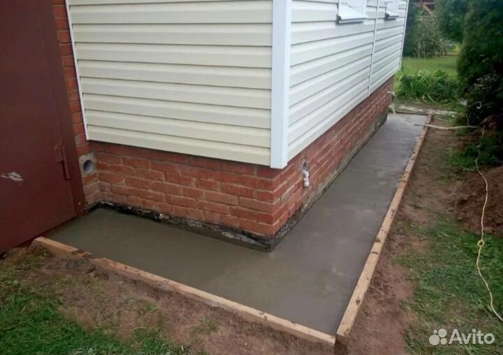 Бригада строителей