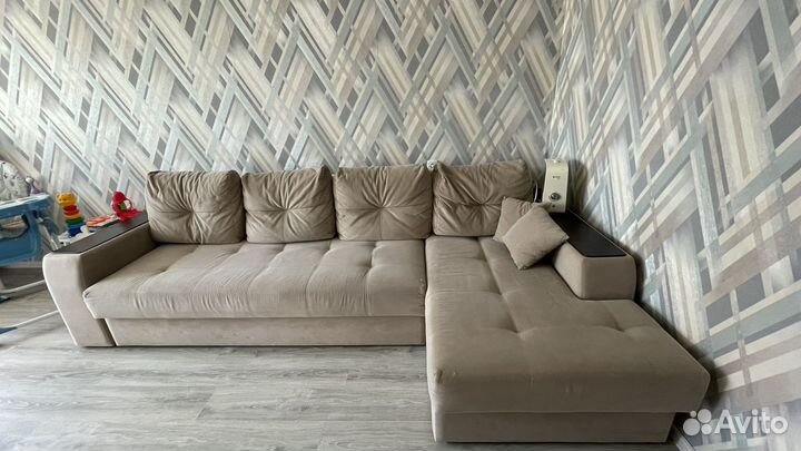 Угловой диван