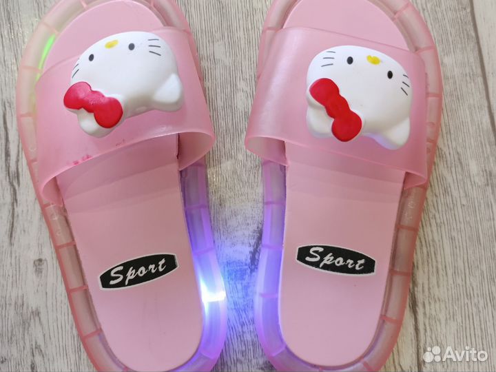 Светящиеся тапочки детские