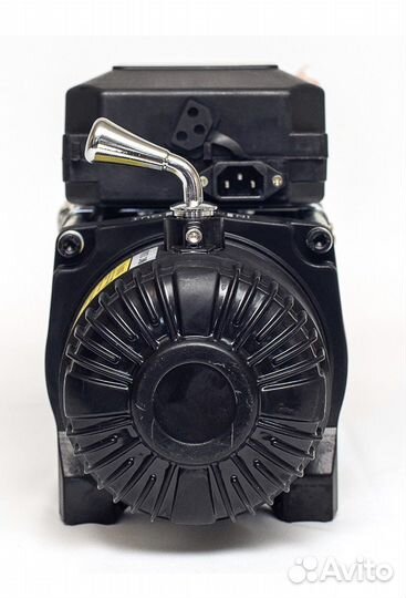 Лебедка автомобильная 6 т металлический трос