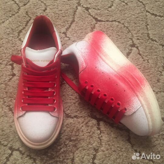 Кожаные кроссовки