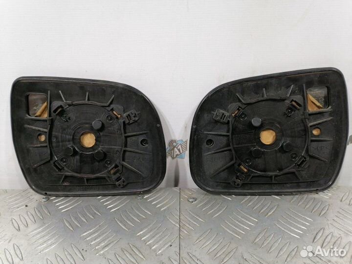 Стекло зеркала Toyota Estima AHR20W