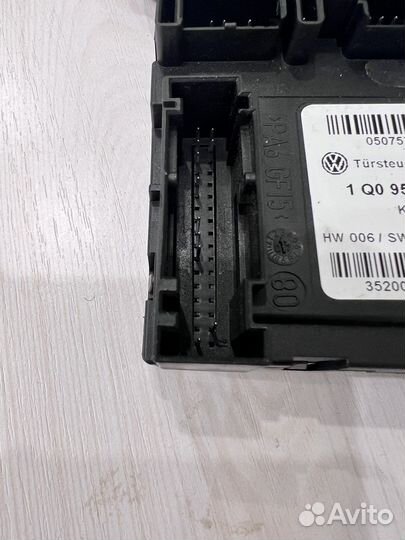 Мотор стеклоподъемника переднего Volkswagen Eos