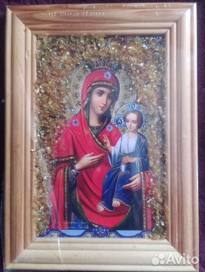 Икона Богородица с янтарем