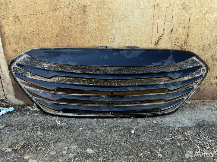 Решетка радиатора Hyundai ix35