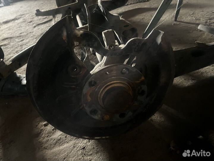 Подрамник задний skoda octavia a5