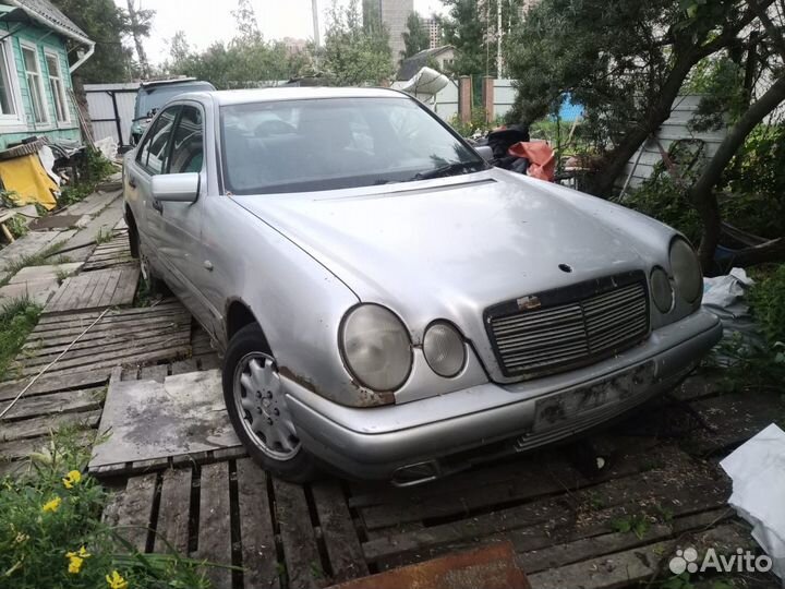 Mercedes w210 на запчасти