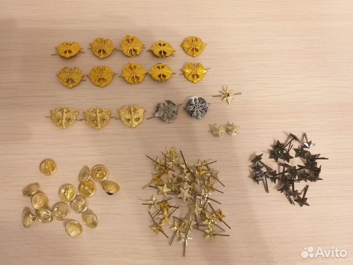 Военная эмблема