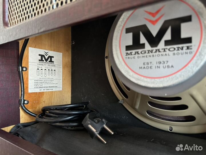Magnatone varsity reverb Гитарный комбо усилитель
