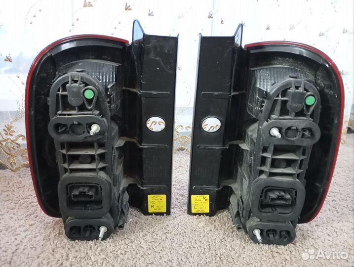 Задние фонари на Рено Дасте