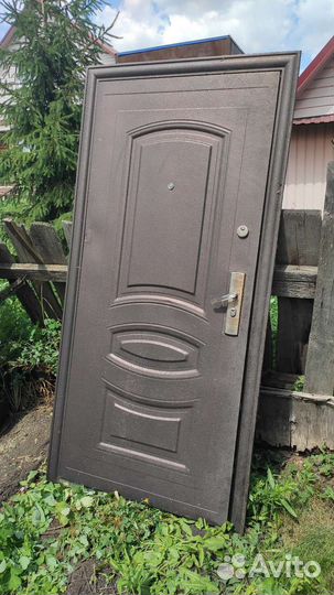 Дверь входная металлическая уличная
