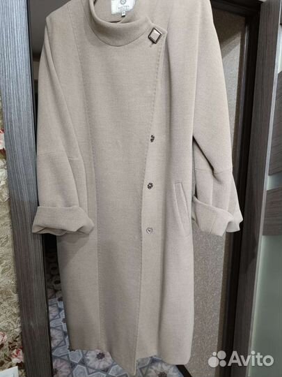 Пальто женское демисезонное 54