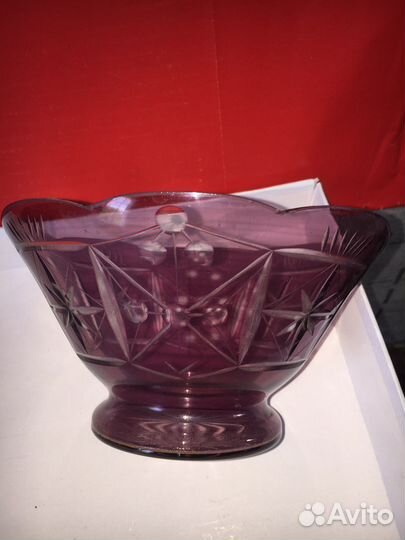 Ваза марганцевое стекло. Винтаж