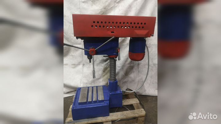 Сверлильный станок 2м112