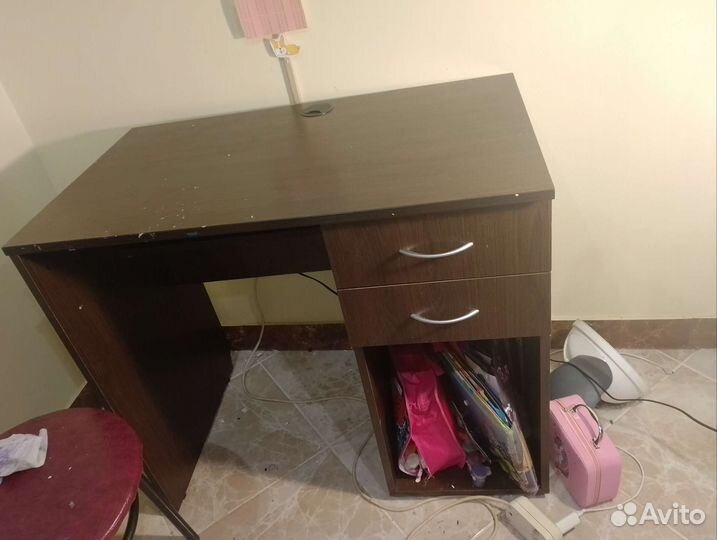 Детский письменный стол