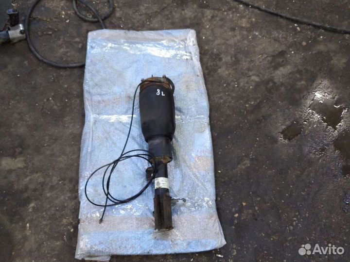 Пневмо стойка land Rover