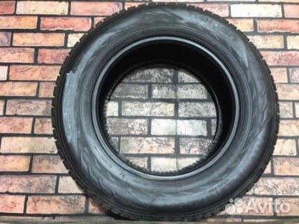 Nokian Tyres Hakkapeliitta R2 235/65 R17