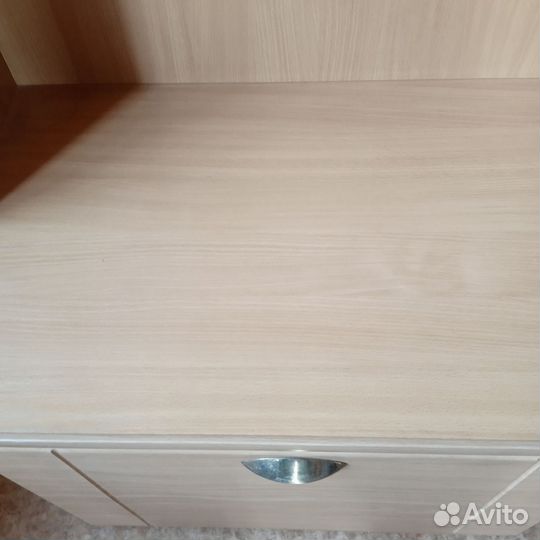 Современная тумба под телевизор