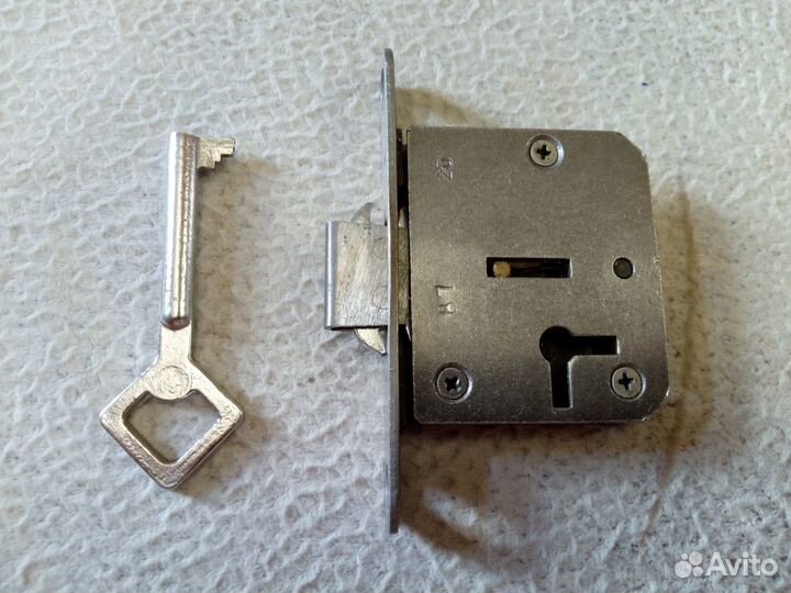 Мебельный замок