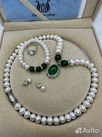 Набор украшений из жемчуга
