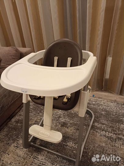 Детский стульчик для кормления chicco