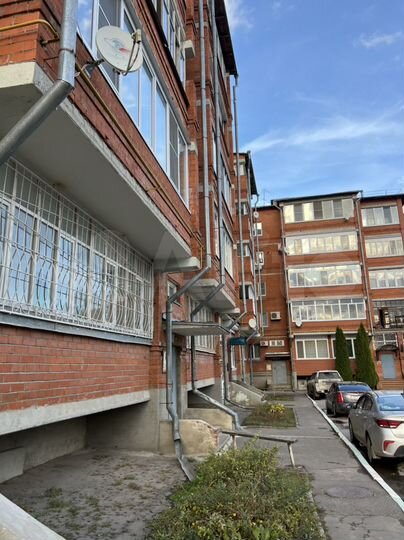 3-к. квартира, 144 м², 1/5 эт.