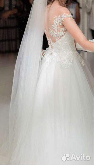 Продам свадебное платье. Фата в подарок