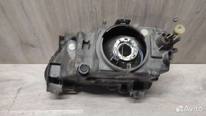 Фара правая рено меган 1 дорестайлинг