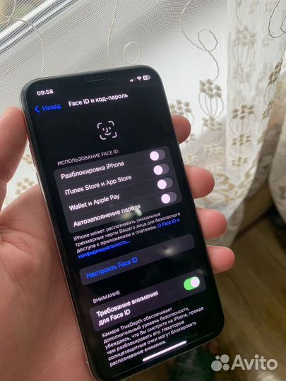 iPhone X, 64 ГБ