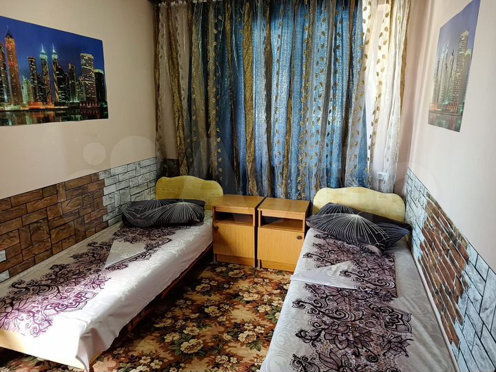 Комната 25 м² в > 9-к., 2/2 эт.