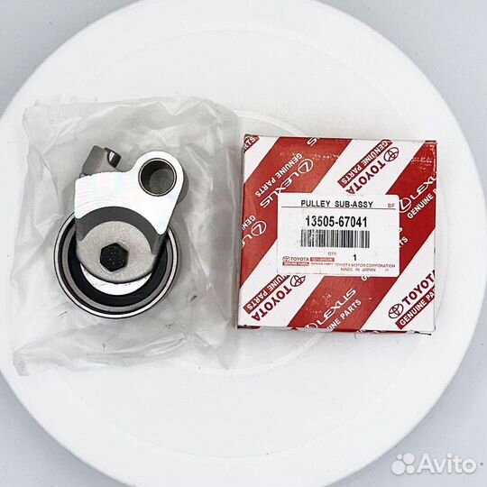 Натяжной ролик Toyota Land Cruiser