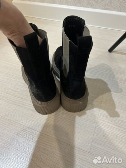 Ботинки женские демисезонные новые 36